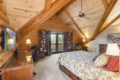 Bedroom - 10360 Gamann Dr, Cascade, ID 83611 photo 5 of 7