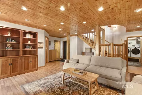 Living - 10360 Gamann Dr, Cascade, ID 83611 photo 6 of 6