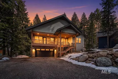 1325 Majestic View Dr, Mccall, ID 83638