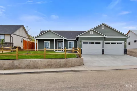 885 S Iowa Ave, Payette, ID 83661