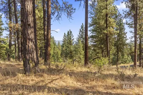 20 Joshua Dr, Cascade, ID 83611 photo 2