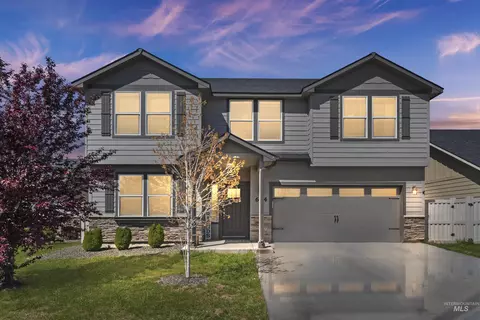 654 Diamond Lake St, Middleton, ID 83644