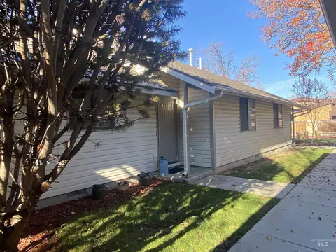2132 S Gekeler, Boise, ID 83706