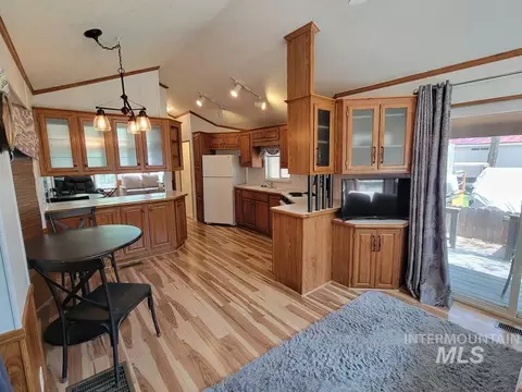 21 E St, Cascade, ID 83611 photo 6