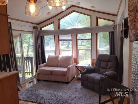 21 E St, Cascade, ID 83611 photo 5