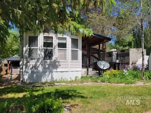 21 E St, Cascade, ID 83611 photo 17