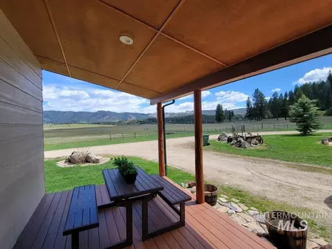 Exterior - 3133 Bacon Creek Rd, Cascade, ID 83611 photo 5 of 5