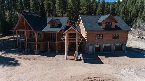 Exterior - 3133 Bacon Creek Rd, Cascade, ID 83611 photo 2 of 5
