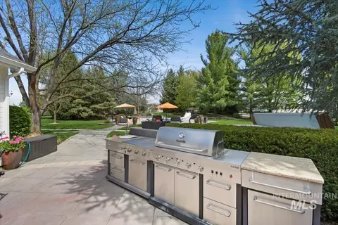 Other - 2958 W Champagne Ct, Eagle, ID 83616 photo 1 of 17