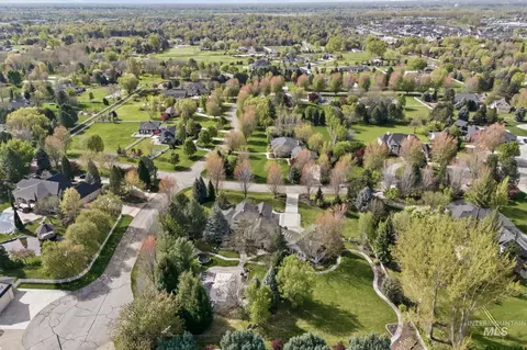 View/Area - 2958 W Champagne Ct, Eagle, ID 83616 photo 2 of 3