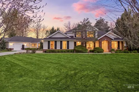 2958 W Champagne Ct, Eagle, ID 83616