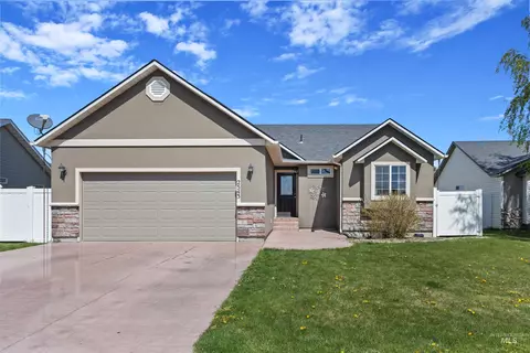 2543 Denali Dr, Burley, ID 83318