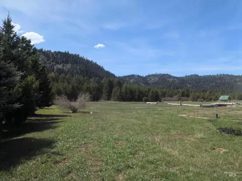 9675 Packer John Rd, Cascade, ID 83611 photo 3