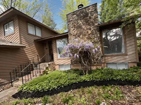 5541 N Samson Ave, Boise, ID 83704
