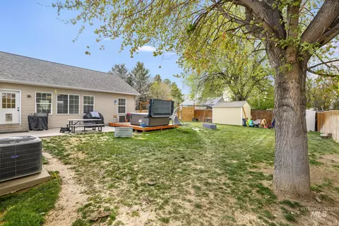 Exterior - 1413 Winterlane, Jerome, ID 83338 photo 8 of 15