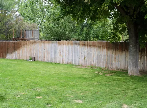 Exterior - 1413 Winterlane, Jerome, ID 83338 photo 12 of 15