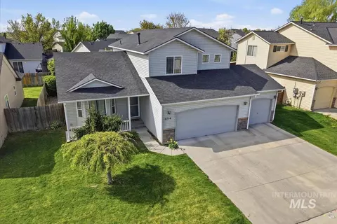 2714 Colfax Dr, Caldwell, ID 83607