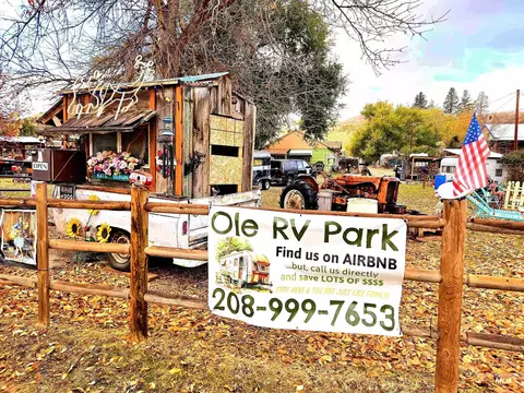 28 Harris Creek Rd, Horseshoe Bend, ID 83629