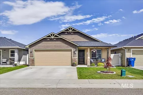 216 Crimson Cir E, Fruitland, ID 83619