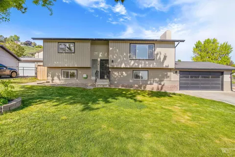 2904 25th St, Clarkston, WA 99403