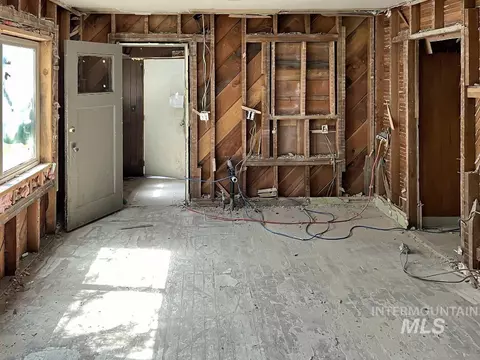 Other - 101 S Hillcrest Rd, Cascade, ID 83611 photo 2 of 5