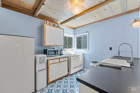 Kitchen - 995 Cedar Crest Dr, Mccall, ID 83638 photo 1 of 2