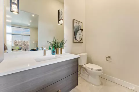 Bath - 1180 E Opus St, Boise, ID 83716 photo 4 of 7