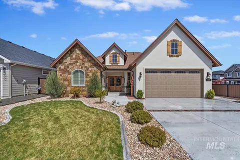 2016 E Mainacht St, Meridian, ID 83642