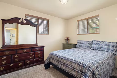 Bedroom - 1969 9th Ave E, Twin Falls, ID 83301 photo 1 of 6