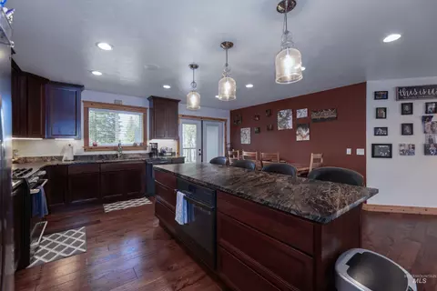 Kitchen - 1057 Nicholson Rd, Potlatch, ID 83855 photo 3 of 4