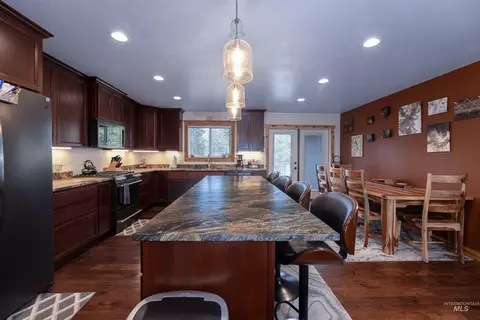 Kitchen - 1057 Nicholson Rd, Potlatch, ID 83855 photo 2 of 4