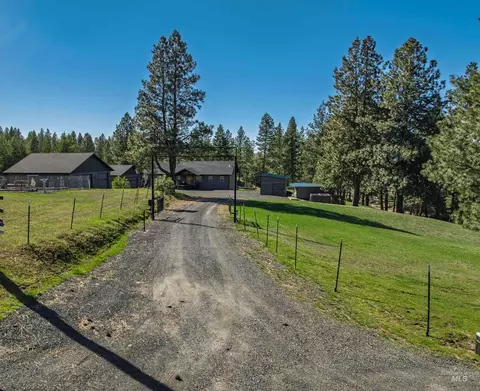 Exterior - 1057 Nicholson Rd, Potlatch, ID 83855 photo 1 of 9