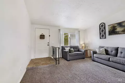 Entry Way - 1708 Bitterroot, Twin Falls, ID 83301 photo 1 of 1
