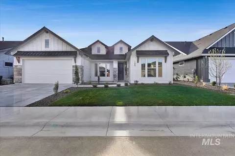 105 S Sunniva Ave, Kuna, ID 83634