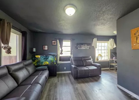 Living - 413 415 3rd Ave N, Twin Falls, ID 83301 photo 1 of 1