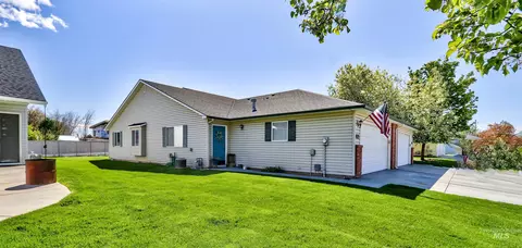 821 E Maine, Nampa, ID 83686