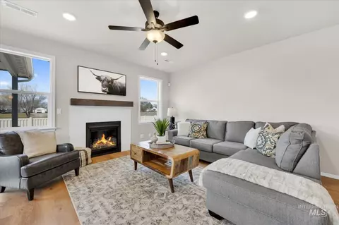 Living - 3380 E Fitz Roy Ct, Kuna, ID 83634 photo 1 of 1