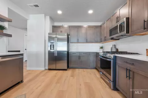 Kitchen - 3446 E Fitz Roy St, Kuna, ID 83634 photo 2 of 2