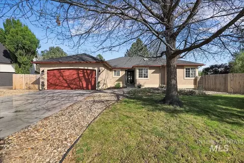 2611 E Clarene Ct, Meridian, ID 83646