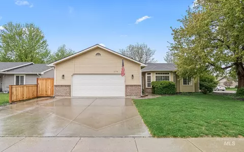 2776 N Fieldstone Way, Meridian, ID 83646