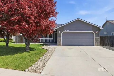 16360 Rainbow Dr, Nampa, ID 83687