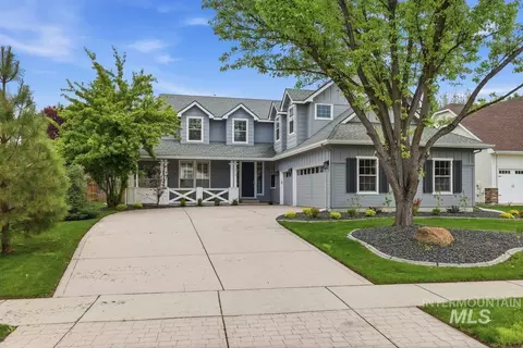 918 N Caledonia Pl, Eagle, ID 83616