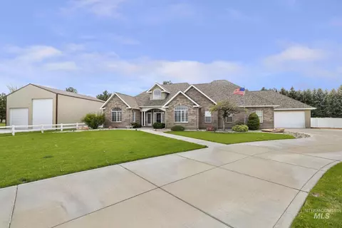 Exterior - 2506 E 3707 N, Twin Falls, ID 83301 photo 2 of 5