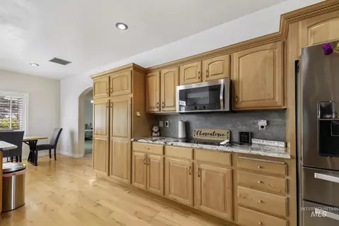 Kitchen - 2506 E 3707 N, Twin Falls, ID 83301 photo 4 of 5