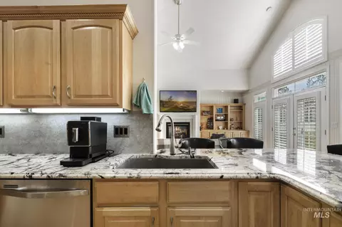 Kitchen - 2506 E 3707 N, Twin Falls, ID 83301 photo 3 of 5