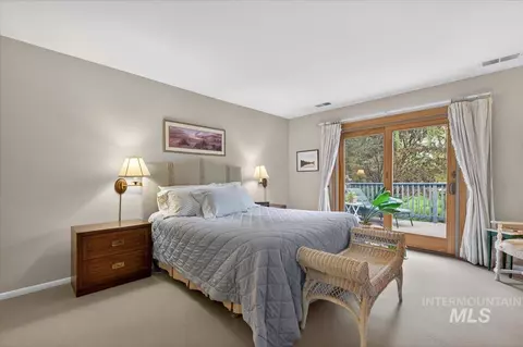 Bedroom - 832 W Hialeah Dr, Eagle, ID 83616 photo 6 of 7