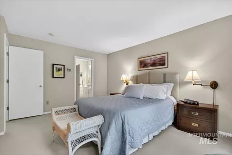 Bedroom - 832 W Hialeah Dr, Eagle, ID 83616 photo 7 of 7
