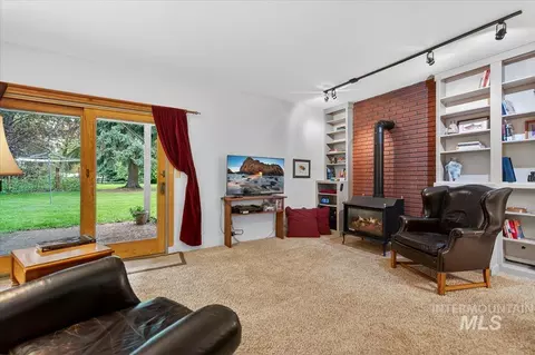 Other - 832 W Hialeah Dr, Eagle, ID 83616 photo 4 of 12