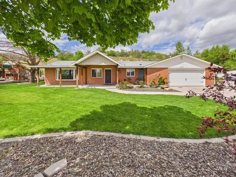 2772 E Black Cyn, Emmett, ID 83617