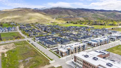 View/Area - 4184 E Haystack St #206, Boise, ID 83716 photo 1 of 3
